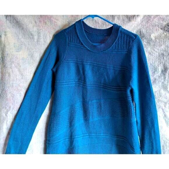 Diane von Furstenberg DVF AQUA BLUE cashmere Wool Sweater Womens Small - Picture 2 of 6